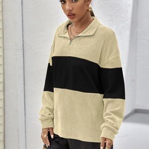 Two toned textured pull over